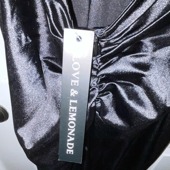 NWT Love & Lemonade backless fishtail gown - Picture 4 of 4